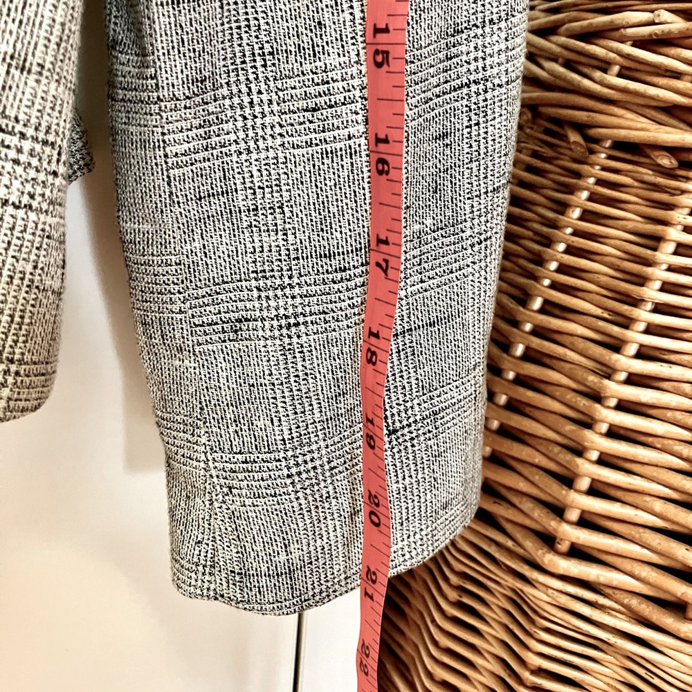 Vintage Dior Blazer - Picture 7 of 9